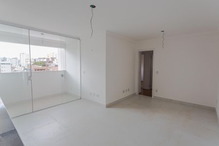 Apartamento à venda com 3 quartos, 77m² em Sagrada Família, Belo Horizonte