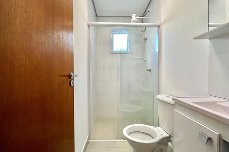 Banheiro de apartamento para alugar com 1 quarto, 33m² em Chácara Inglesa, São Paulo