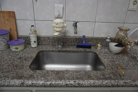 Casa para alugar com 6 quartos, 332m² em Vila Regina, São Paulo