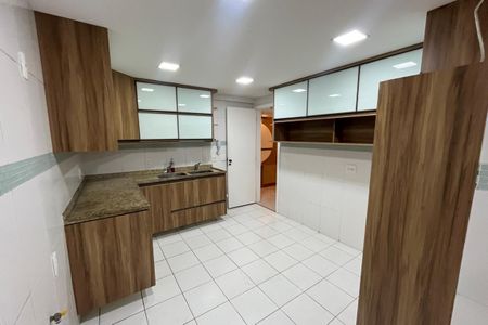 Apartamento para alugar com 110m², 3 quartos e 2 vagas Apartamento para alugar com 110m², 3 quartos e 2 vagasCozinha