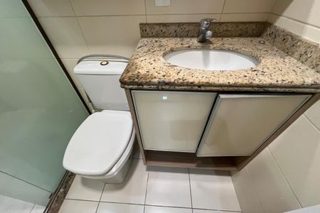 Apartamento para alugar com 110m², 3 quartos e 2 vagas Apartamento para alugar com 110m², 3 quartos e 2 vagasBanheiro 2