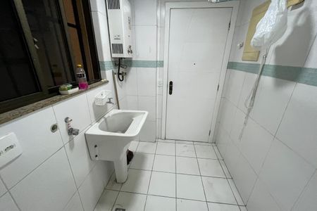 Área de Serviço de apartamento para alugar com 3 quartos, 110m² em Jardim Vinte E Cinco de Agosto, Duque de Caxias