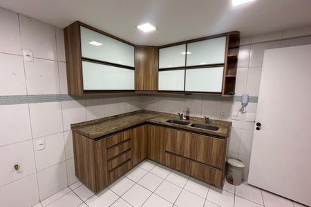 Apartamento para alugar com 110m², 3 quartos e 2 vagas Apartamento para alugar com 110m², 3 quartos e 2 vagasCozinha