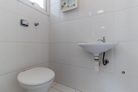 Apartamento para alugar com 240m², 3 quartos e 1 vaga Apartamento para alugar com 240m², 3 quartos e 1 vagaBanheiro de Serviço