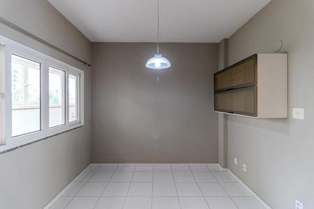 Apartamento para alugar com 240m², 3 quartos e 1 vaga Apartamento para alugar com 240m², 3 quartos e 1 vagaCopa