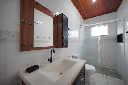 Casa para alugar com 180m², 3 quartos e 2 vagasBanheiro