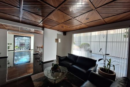 Hall de entrada de apartamento para alugar com 4 quartos, 154m² em Jardim Bela Vista, Santo André