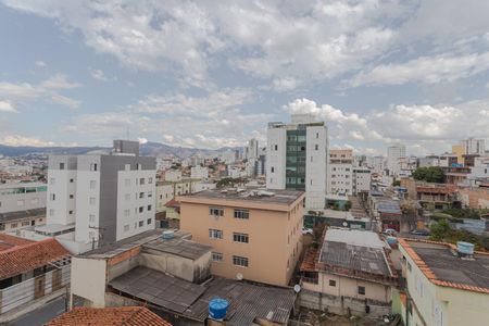Vista da Varanda da Sala de apartamento à venda com 3 quartos, 77m² em Sagrada Família, Belo Horizonte