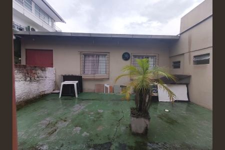 Área externa de kitnet/studio para alugar com 1 quarto, 30m² em Barreiros, São José