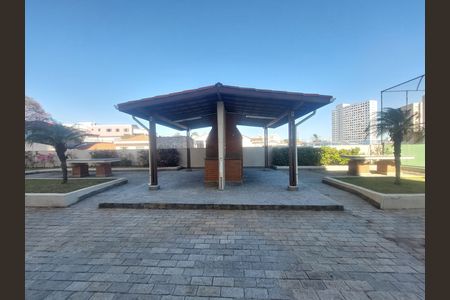 Apartamento à venda com 70m², 3 quartos e 2 vagas Apartamento à venda com 70m², 3 quartos e 2 vagasÁrea comum - Churrasqueira