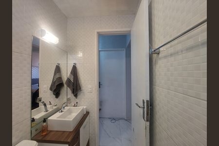 Apartamento à venda com 70m², 3 quartos e 2 vagas Apartamento à venda com 70m², 3 quartos e 2 vagasBanheiro