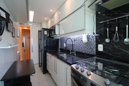 Apartamento para alugar com 90m², 2 quartos e 2 vagasCozinha