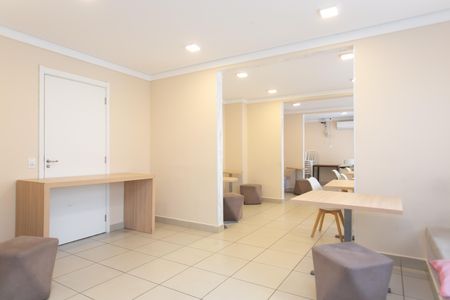 Apartamento à venda com 32m², 2 quartos e sem vaga Apartamento à venda com 32m², 2 quartos e sem vagaÁrea comum - Salão de Festas