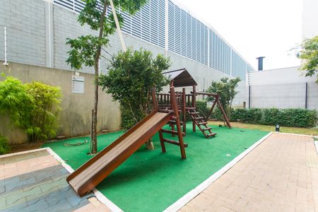 Apartamento à venda com 32m², 2 quartos e sem vaga Apartamento à venda com 32m², 2 quartos e sem vagaÁrea comum - Playground