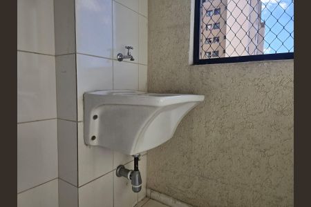 Apartamento à venda com 60m², 2 quartos e 1 vaga Apartamento à venda com 60m², 2 quartos e 1 vagaÁrea de Serviço