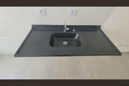 Studio à venda com 28m², 1 quarto e sem vaga Studio à venda com 28m², 1 quarto e sem vagaSala/Cozinha