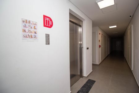 Studio à venda com 17m², 1 quarto e sem vaga Studio à venda com 17m², 1 quarto e sem vagaHall social
