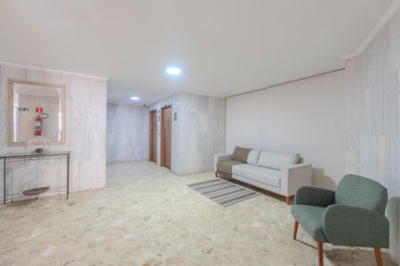 Hall de entrada de apartamento à venda com 3 quartos, 75m² em Bela Vista, São Paulo