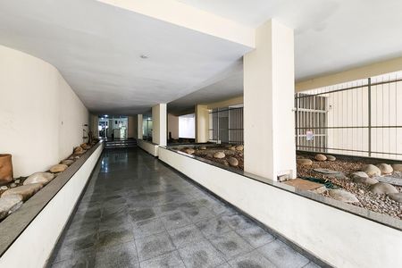Apartamento para alugar com 77m², 2 quartos e 1 vaga Apartamento para alugar com 77m², 2 quartos e 1 vagaÁrea Comum