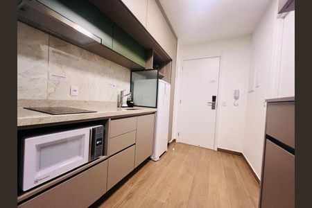 Cozinha de kitnet/studio para alugar com 1 quarto, 25m² em Perdizes, São Paulo