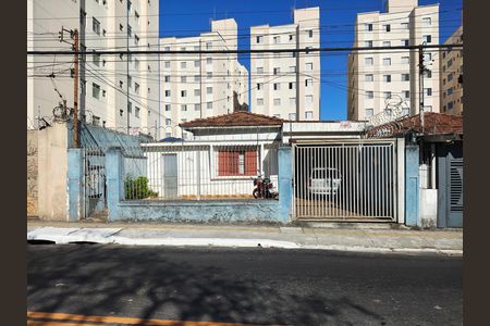 Fachada de casa à venda com 3 quartos, 300m² em Guapira, São Paulo