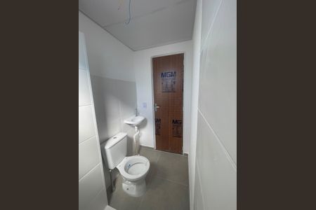 Banheiro de apartamento para alugar com 2 quartos, 50m² em Jardim Paraíso, Nova Iguaçu
