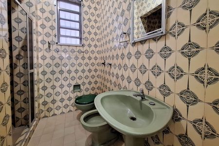 Casa para alugar com 150m², 4 quartos e 3 vagas Casa para alugar com 150m², 4 quartos e 3 vagasBanheiro social 2
