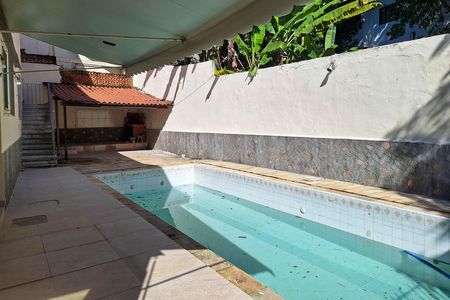 Casa para alugar com 150m², 4 quartos e 3 vagas Casa para alugar com 150m², 4 quartos e 3 vagasQuintal