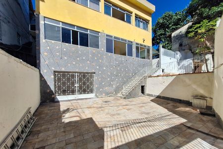 Casa para alugar com 150m², 4 quartos e 3 vagas Casa para alugar com 150m², 4 quartos e 3 vagasQuintal
