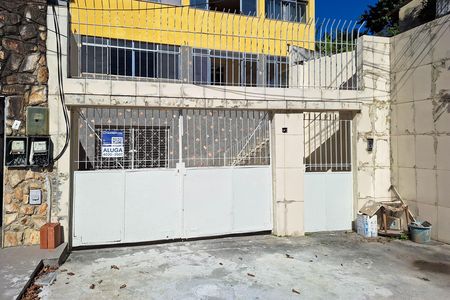 Casa para alugar com 150m², 4 quartos e 3 vagas Casa para alugar com 150m², 4 quartos e 3 vagasFachada