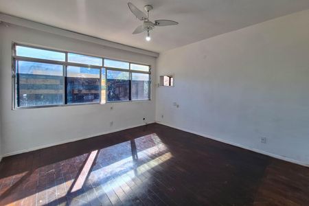 Casa para alugar com 150m², 4 quartos e 3 vagas Casa para alugar com 150m², 4 quartos e 3 vagasSuíte