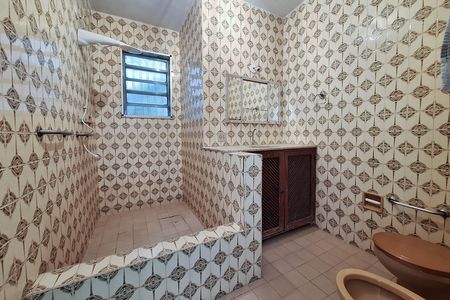 Casa para alugar com 150m², 4 quartos e 3 vagas Casa para alugar com 150m², 4 quartos e 3 vagasBanheiro da suíte