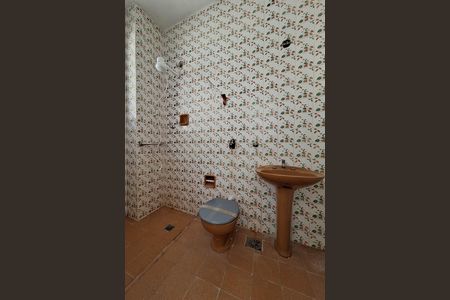 Casa para alugar com 150m², 4 quartos e 3 vagas Casa para alugar com 150m², 4 quartos e 3 vagasBanheiro