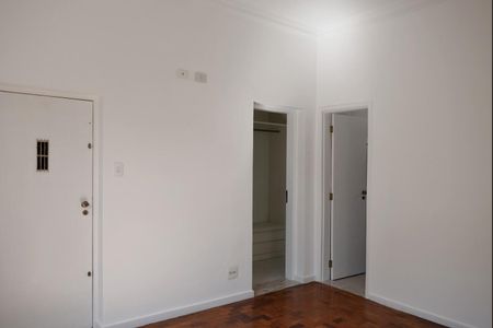 Casa para alugar com 200m², 3 quartos e 3 vagasSuíte 1 - com elevador