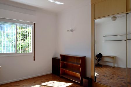 Casa para alugar com 200m², 3 quartos e 3 vagasQuarto