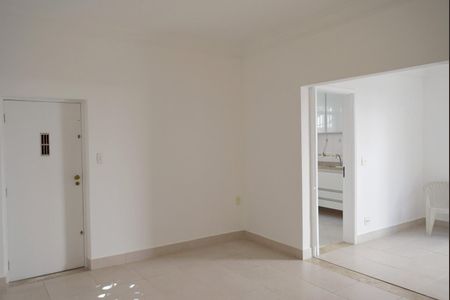 Casa para alugar com 200m², 3 quartos e 3 vagasSala de Jantar - detalhe elevador