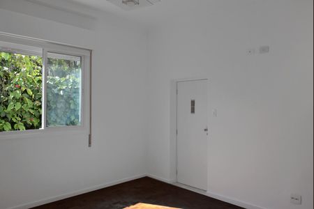 Casa para alugar com 200m², 3 quartos e 3 vagasSuíte 1 - com elevador
