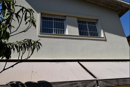 Casa para alugar com 200m², 3 quartos e 3 vagasFachada