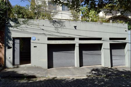 Casa para alugar com 200m², 3 quartos e 3 vagasFachada