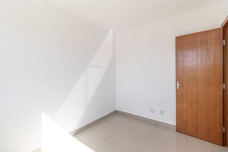 Apartamento para alugar com 45m², 2 quartos e 1 vaga Apartamento para alugar com 45m², 2 quartos e 1 vagaQuarto 2