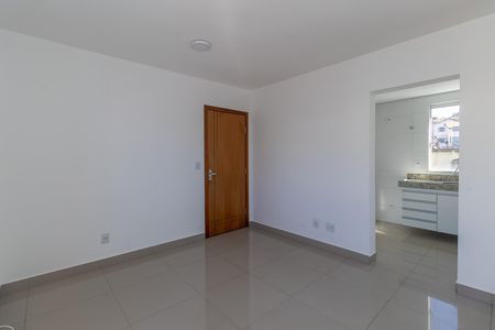 Sala de apartamento para alugar com 2 quartos, 45m² em Letícia, Belo Horizonte