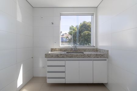 Apartamento para alugar com 45m², 2 quartos e 1 vaga Apartamento para alugar com 45m², 2 quartos e 1 vagaCozinha