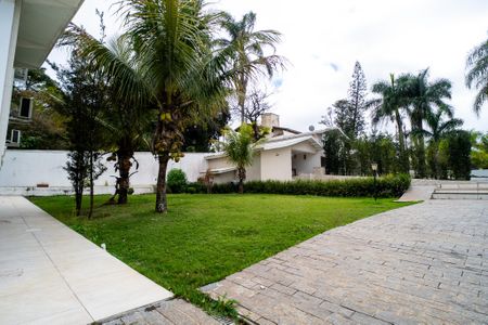 Casa de condomínio para alugar com 498m², 4 quartos e 5 vagas Casa de condomínio para alugar com 498m², 4 quartos e 5 vagasJardim