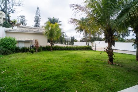 Casa de condomínio para alugar com 498m², 4 quartos e 5 vagas Casa de condomínio para alugar com 498m², 4 quartos e 5 vagasVista da Suíte 2