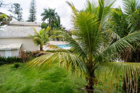 Casa de condomínio para alugar com 498m², 4 quartos e 5 vagas Casa de condomínio para alugar com 498m², 4 quartos e 5 vagasVista da Suíte 1