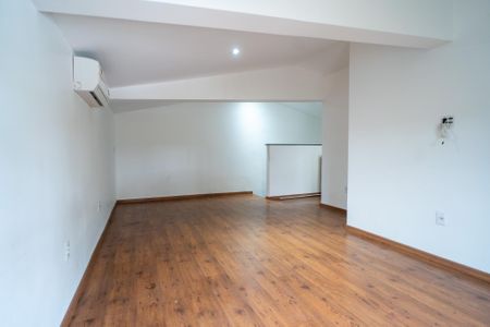 Casa de condomínio para alugar com 498m², 4 quartos e 5 vagas Casa de condomínio para alugar com 498m², 4 quartos e 5 vagasQuarto de Serviço