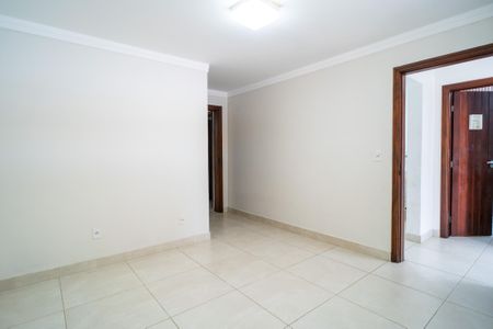 Casa de condomínio para alugar com 498m², 4 quartos e 5 vagas Casa de condomínio para alugar com 498m², 4 quartos e 5 vagasEscritório