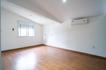 Casa de condomínio para alugar com 498m², 4 quartos e 5 vagas Casa de condomínio para alugar com 498m², 4 quartos e 5 vagasQuarto de Serviço