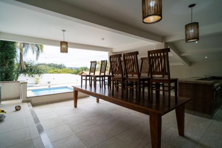Casa de condomínio para alugar com 498m², 4 quartos e 5 vagas Casa de condomínio para alugar com 498m², 4 quartos e 5 vagasÁrea gourmet