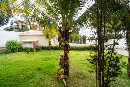 Casa de condomínio para alugar com 498m², 4 quartos e 5 vagas Casa de condomínio para alugar com 498m², 4 quartos e 5 vagasVista da Suíte 3